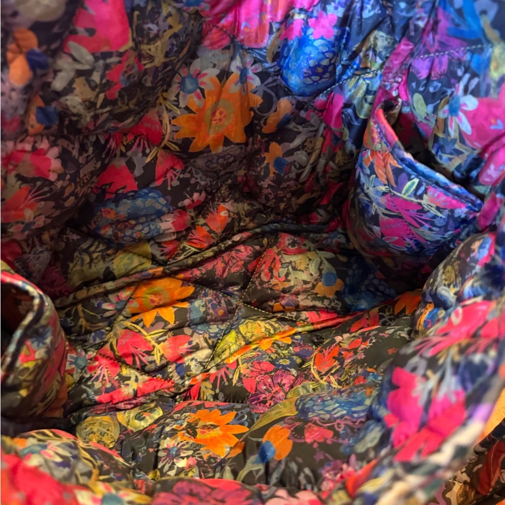 Colorful Patterned Shoulder Bag - Picture 6 of 9